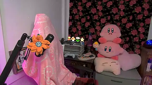 SpaceCowWhore webcam