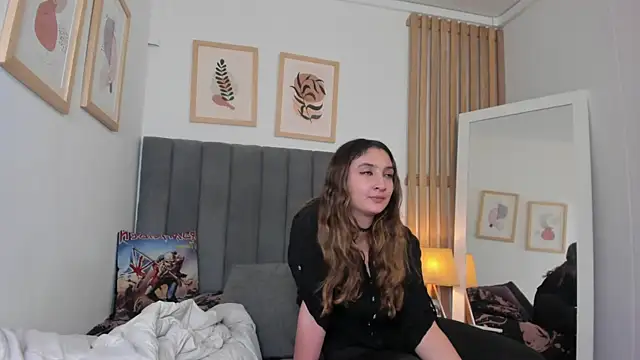 Alice_Dickinssonn webcam