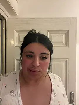 Curvybabesxxo webcam