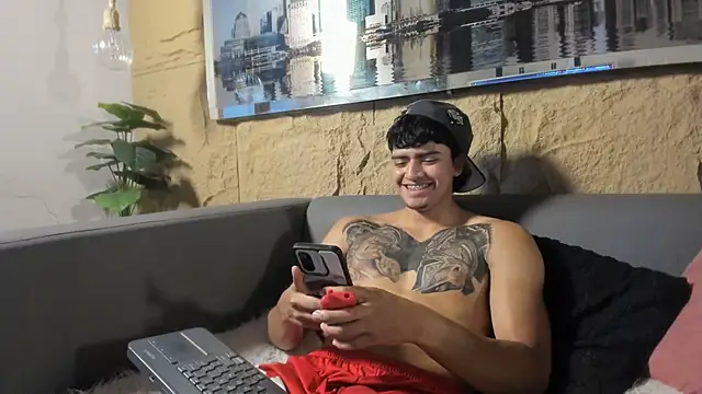 elliot_colton webcam