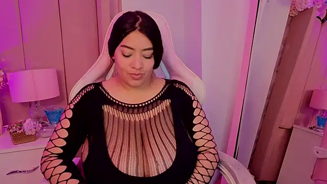 MollyBigBoobs12 webcam