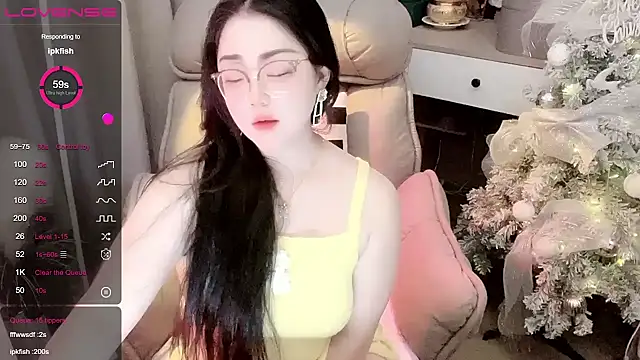 Monica-666888- webcam