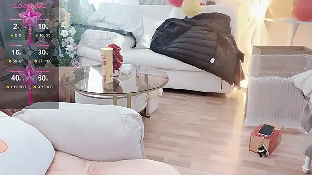 美女nuan-nuan-在线直播