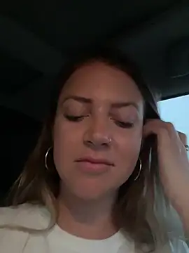 molly_witha_chance webcam