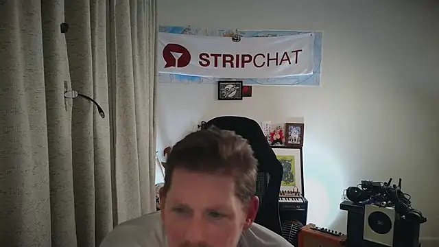 God_Of_ThundeRR webcam