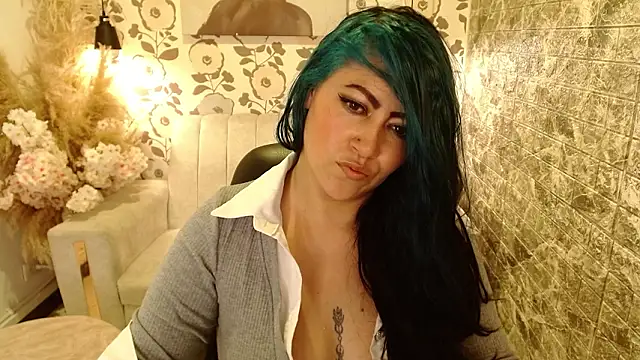scarleth_blue webcam
