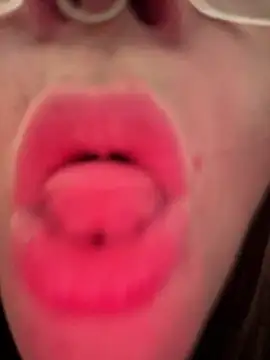 Alix_Valentine webcam