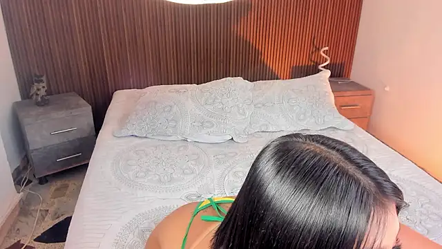 ShaniaDaniels webcam