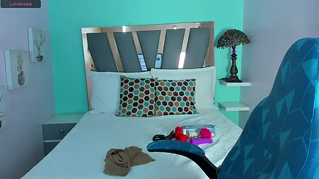 nora_temptress webcam