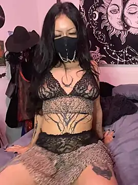 megalomaniaca webcam