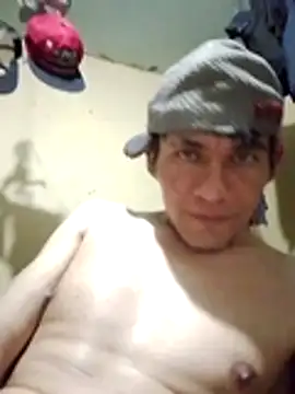 Cloud0nMycock webcam