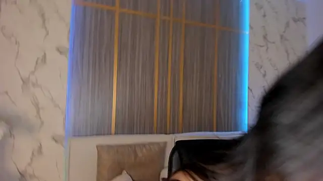 IsabellaAllen webcam