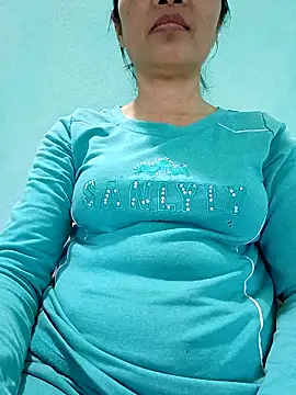 Lovepussyhair webcam