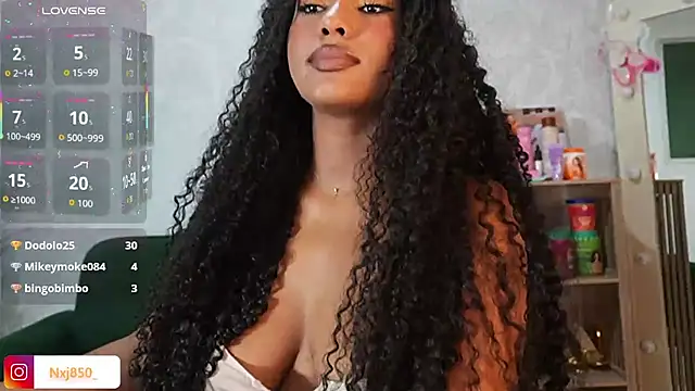 HOTBLACKANDWHITE2 webcam