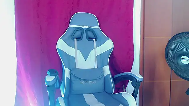 Johnny_cagee_ webcam