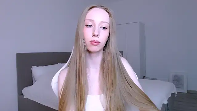 Luna_insniity webcam