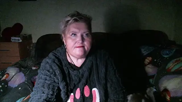 lana555 - Lana555's free webcam - UK Sex Cams