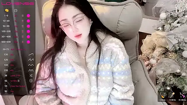 Monica-666888- webcam