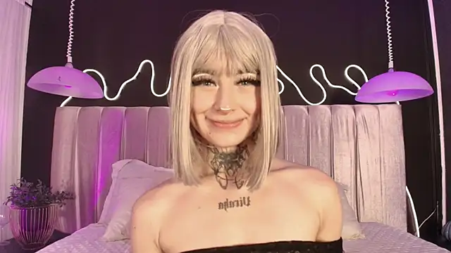 zhally_dee - Zhally_Dee's free webcam - UK Sex Cams