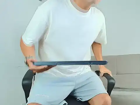 joe_and_nicolas webcam