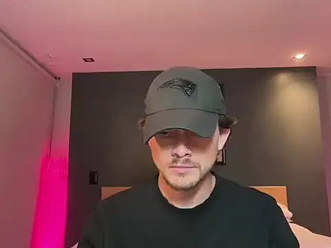 mcklister_kinky_feets webcam