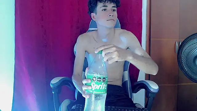 Johnny_cagee_ webcam