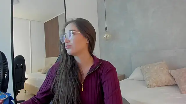 sophia_martinezz_ - Sophia_martinezz_'s free webcam