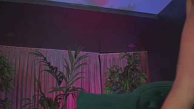 GinaValentinna webcam