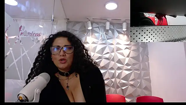 Dakota_Rainbow22 webcam