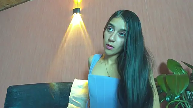 DanielaMonroe webcam