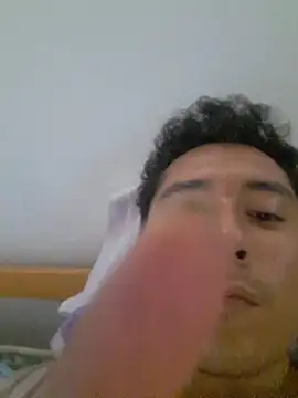 latinbigcock1_ webcam