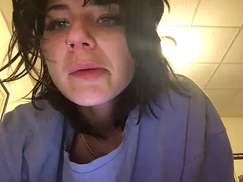 Girlnextdoor242 webcam