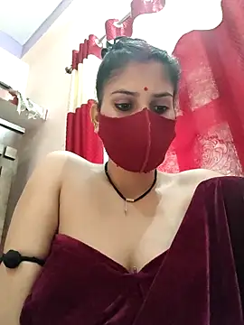 Webcam Model (Maahi-Queen)  is live.Free join now!