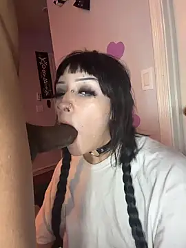 Gothbabbi webcam