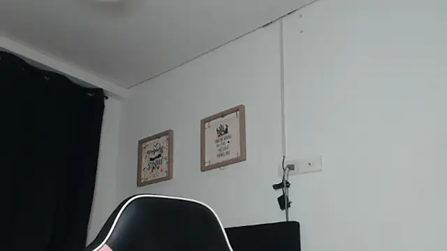 AlejandraScott webcam