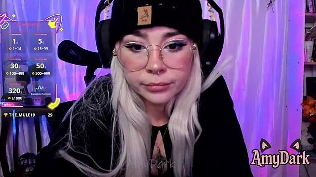 _AmyDark webcam