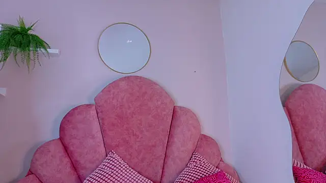 SeleneGibson__ webcam