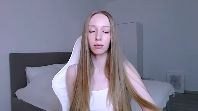 Luna_insniity webcam