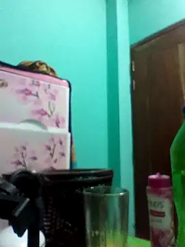 Webcam Model (Porimoni22)  is live.Free join now!