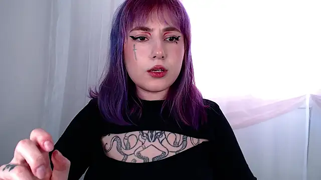 purplewitch webcam