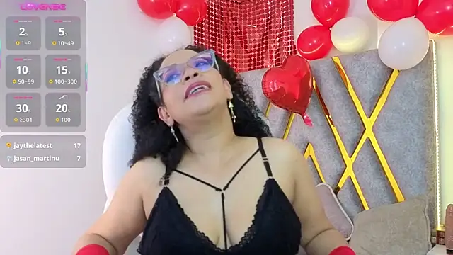 Cintiia_Holmes webcam