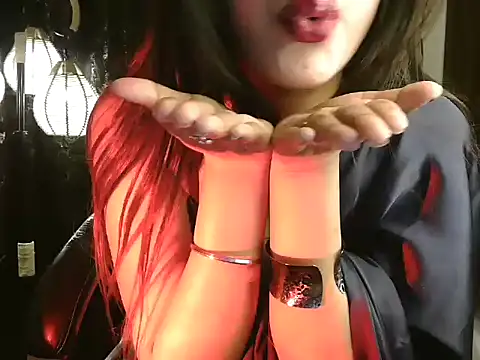 Lusty_365_24x7 webcam