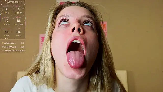 TiffinyMergist webcam