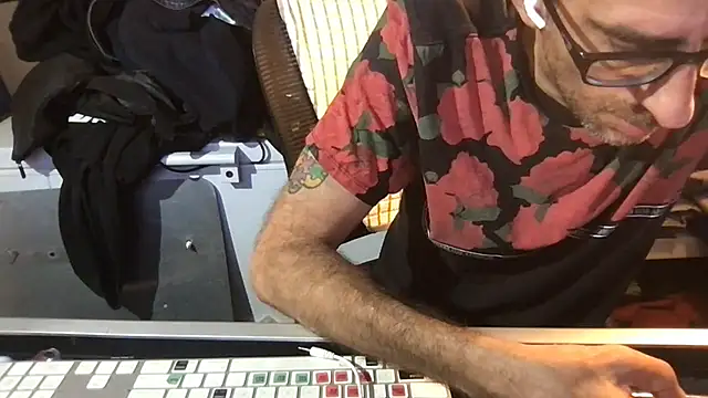 SinlessFreedom7 webcam