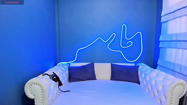 rock_n_roxy - Rock_n_roxy's free webcam