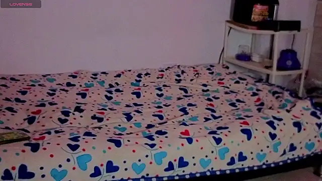 Celeste_Bauman webcam