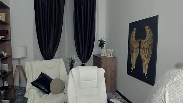 KristalCrowner webcam