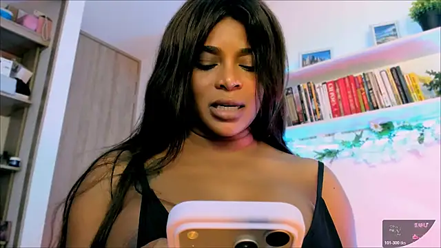 Alianaxlover_ webcam