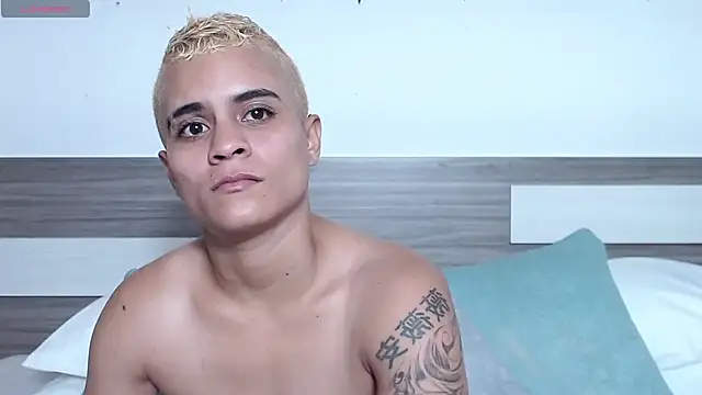 Liiamthompson webcam