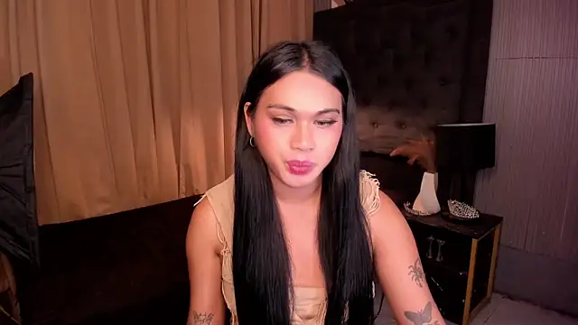 asianhugecockjulia webcam